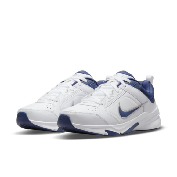 NWT Nike Defy All Day Cross Training Shoes – White/Navy, Men’s Size 10 - Picture 1 of 5